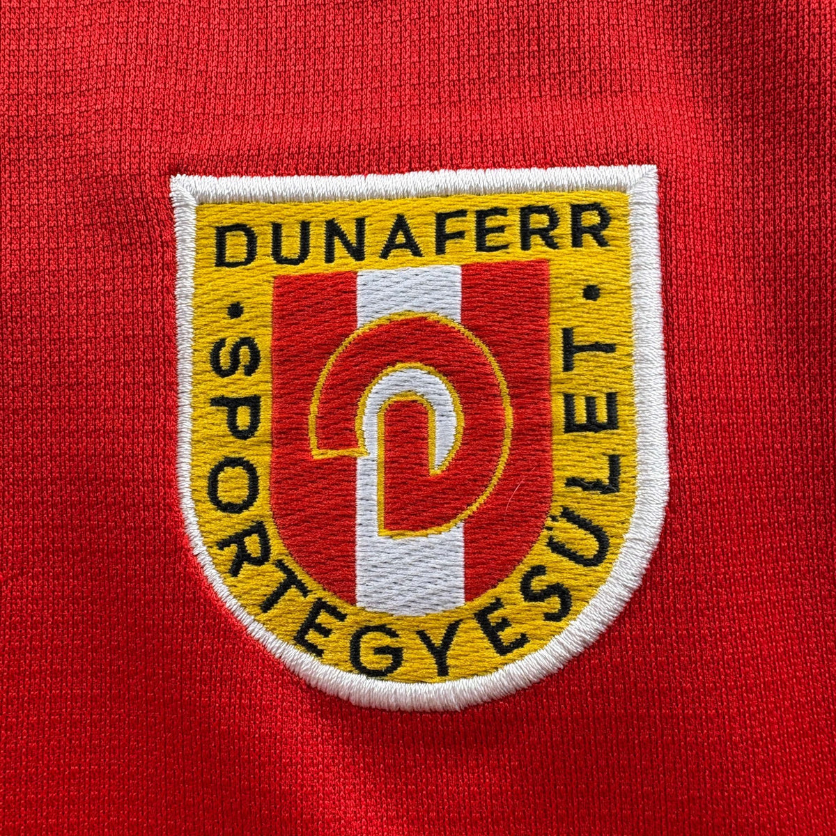 Dunaferr 2000-01 Reebok home Zavadszky Gábor football shirt size XL