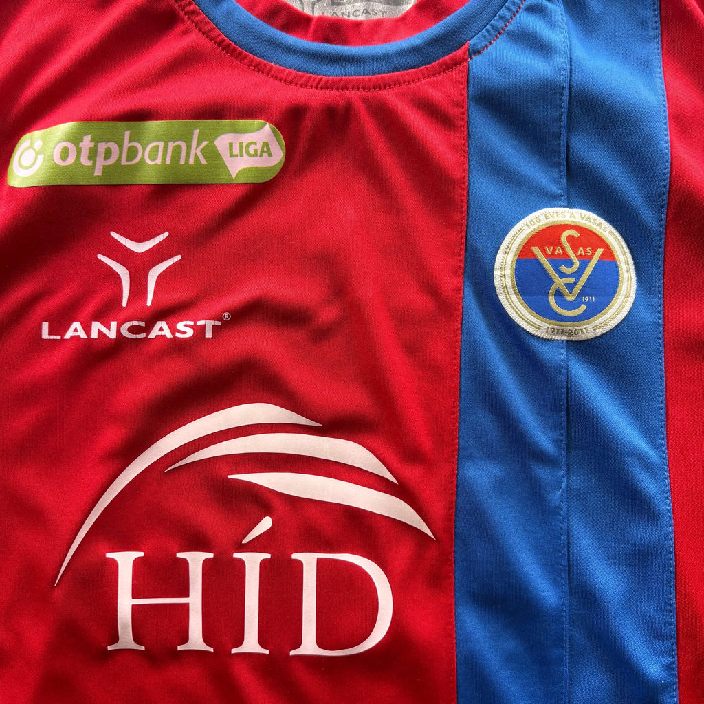 Vasas 2011-12 Lancast home Polényi Gábor football shirt size M