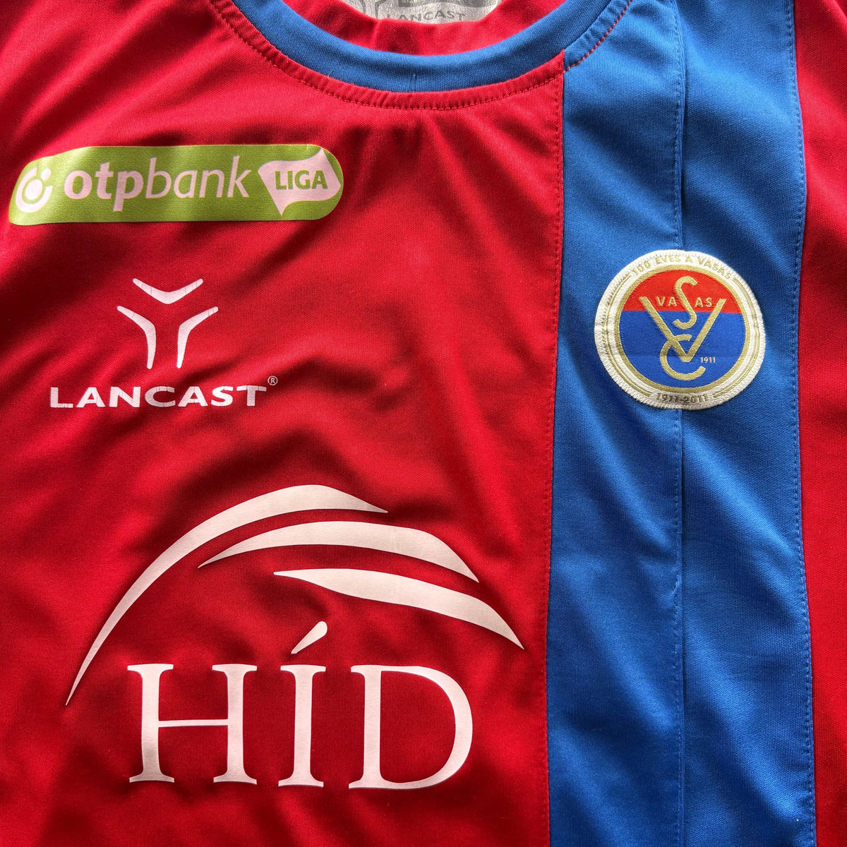 Vasas 2011-12 Lancast home Polényi Gábor football shirt size M