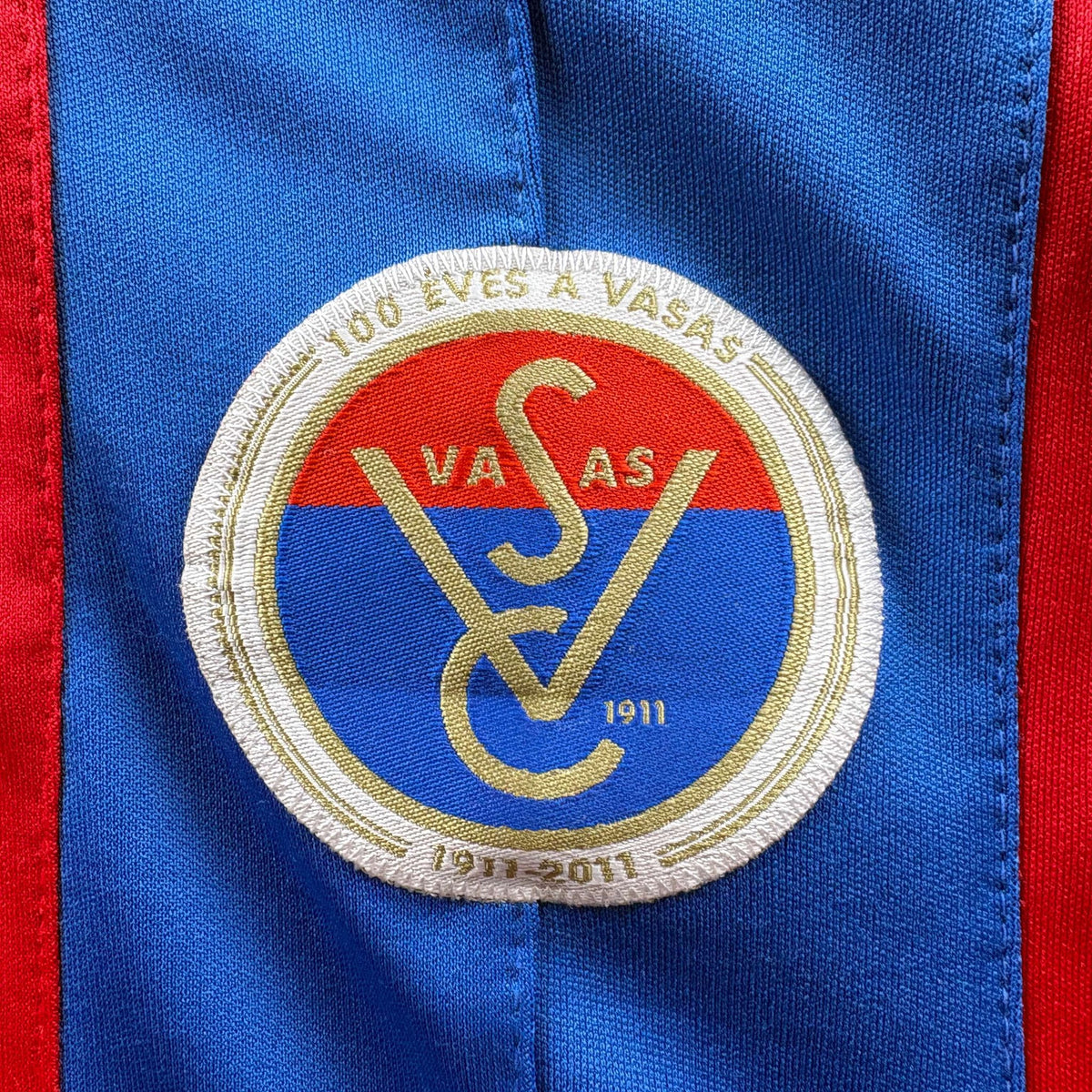 Vasas 2011-12 Lancast home Polényi Gábor football shirt size M