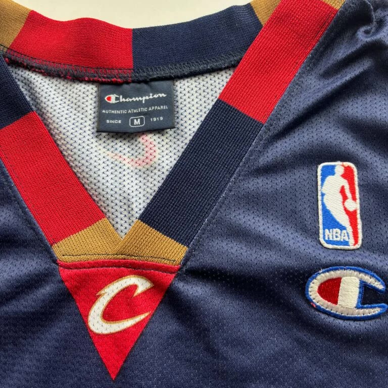 Cleveland Cavaliers LeBron James Champion EU alternatív NBA mez M