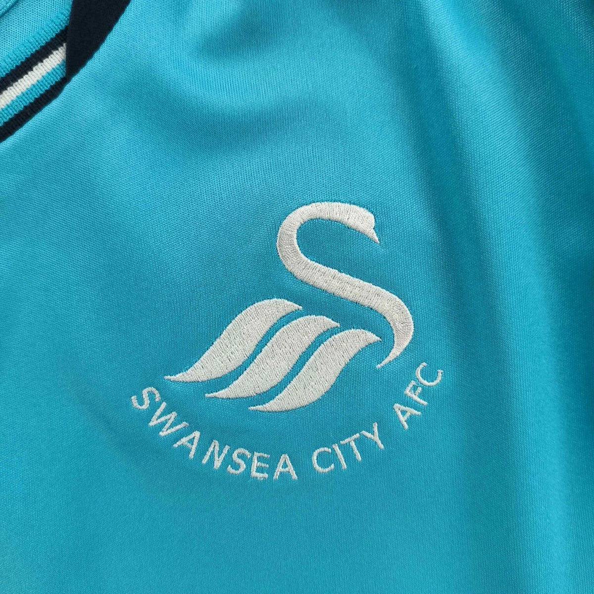 Swansea 2016-17 Joma vendég Ki Sung-yeung foci mez S
