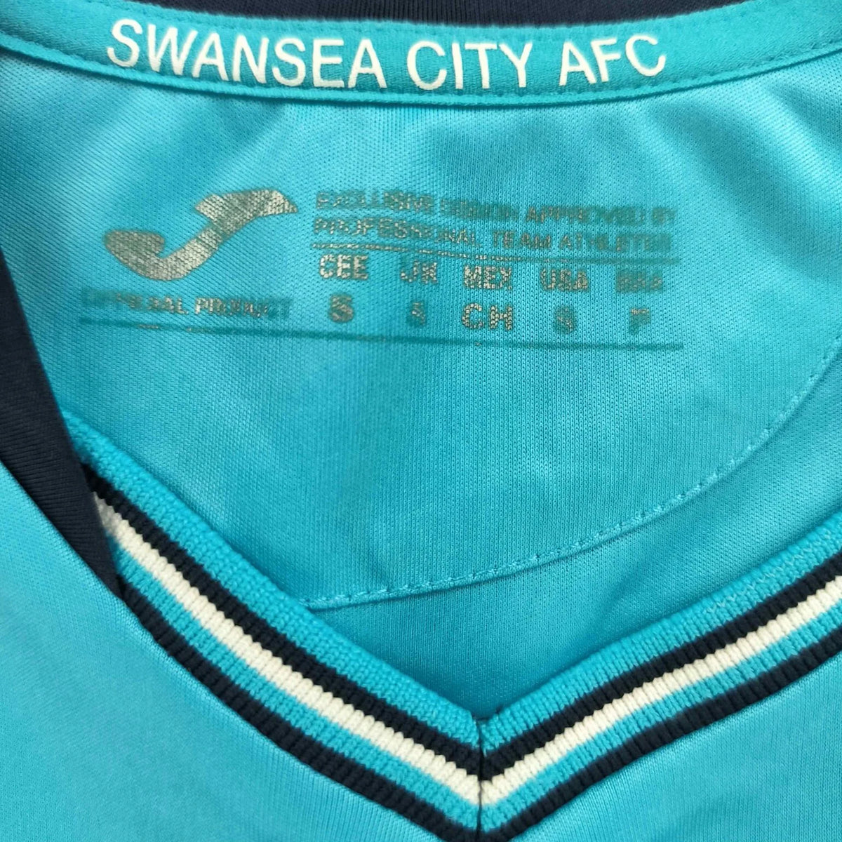 Swansea 2016-17 Joma vendég Ki Sung-yeung foci mez S