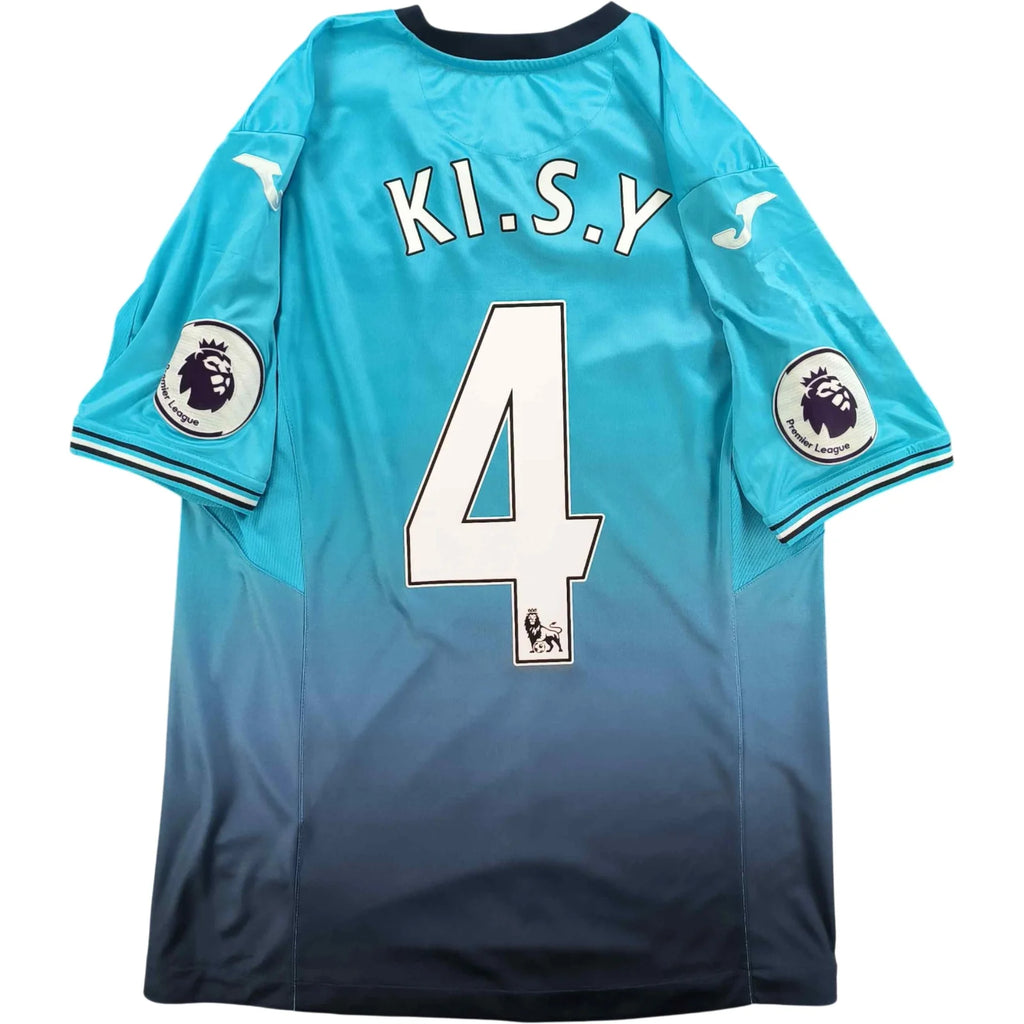 Swansea 2016-17 Joma vendég Ki Sung-yeung foci mez S