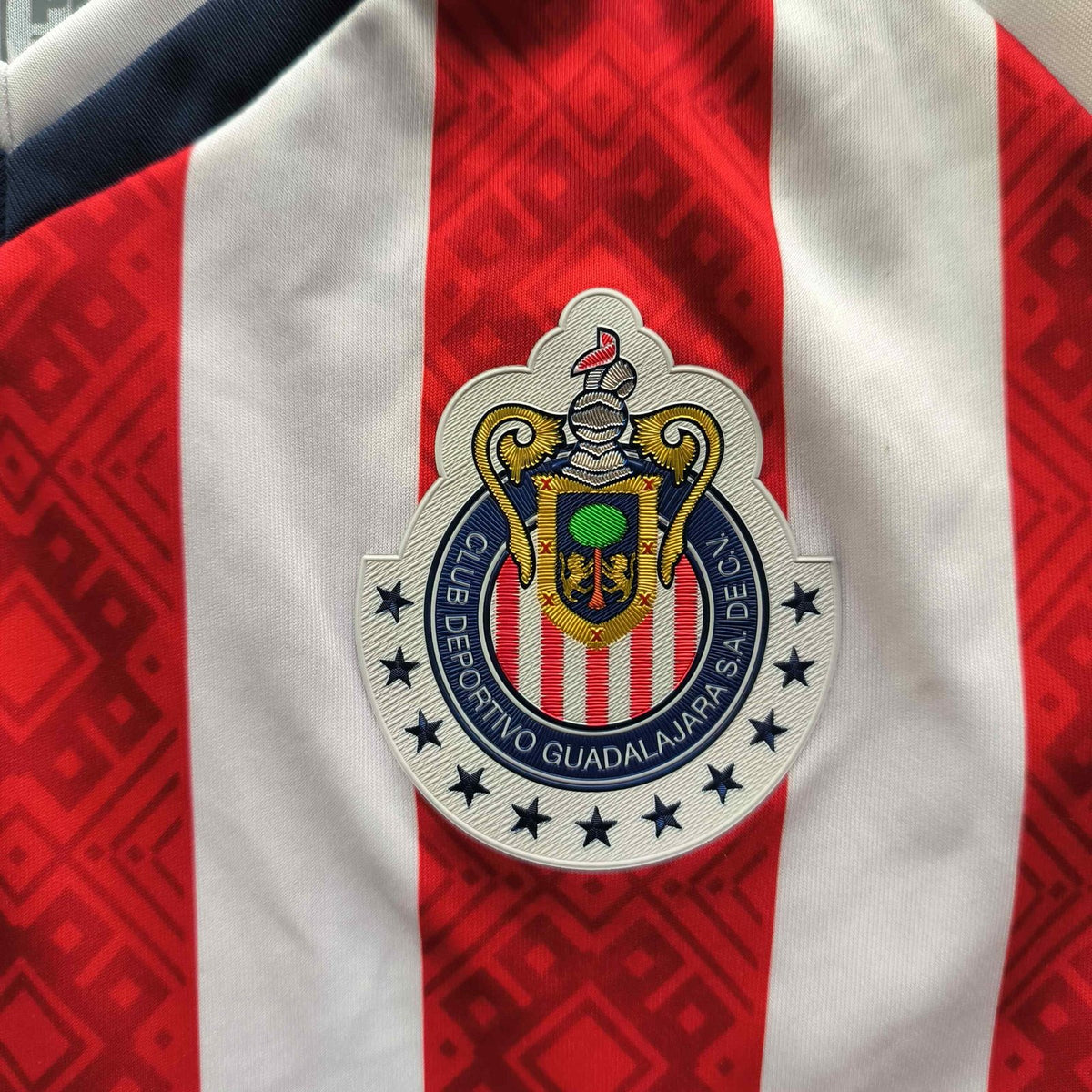 Chivas de Guadalajara 2017-18 Puma home football shirt size S