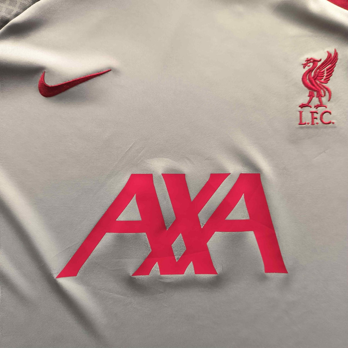 Liverpool 2022-23 Nike training football shirt size XXL