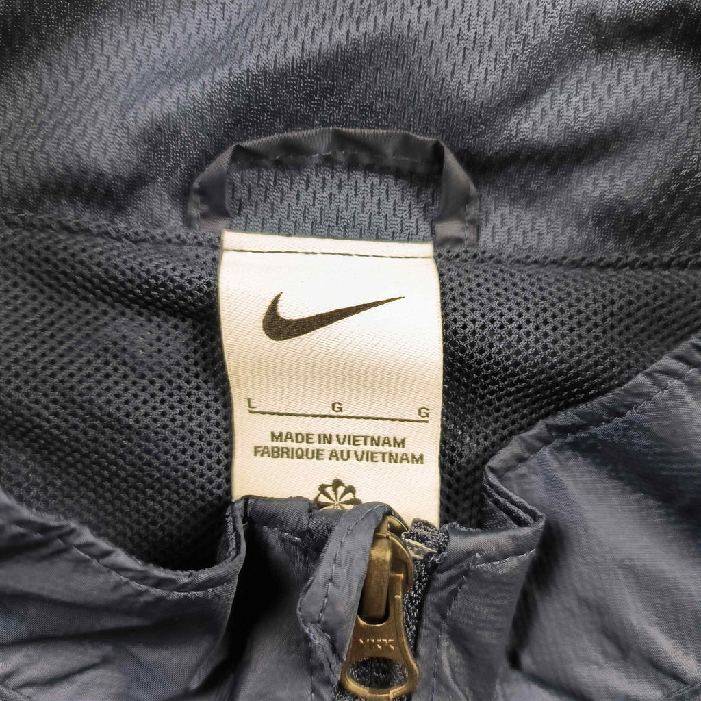 Young Boys 2023-24 Nike felső L-es