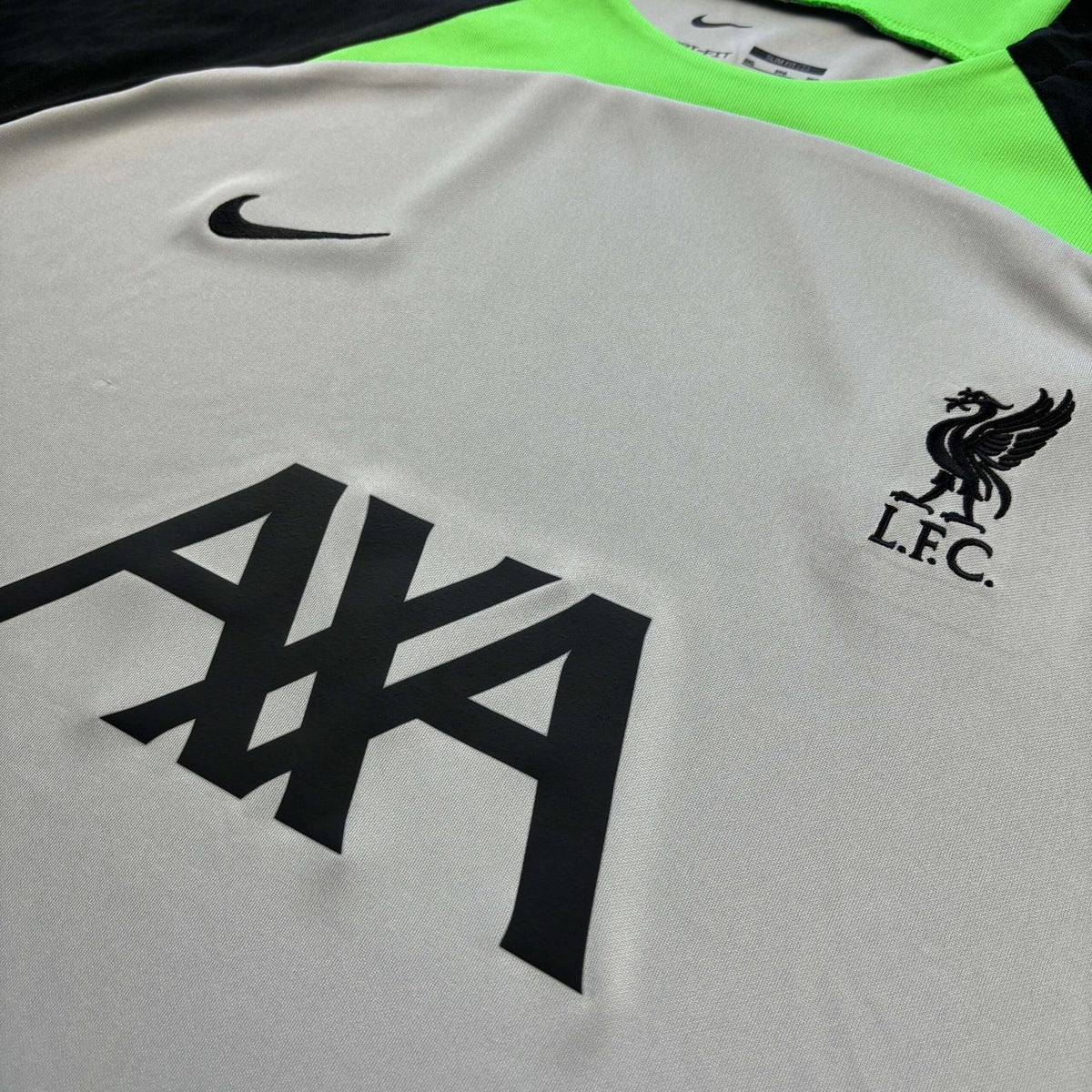 Liverpool 2023-24 Nike training *Új* foci mez 3XL-es