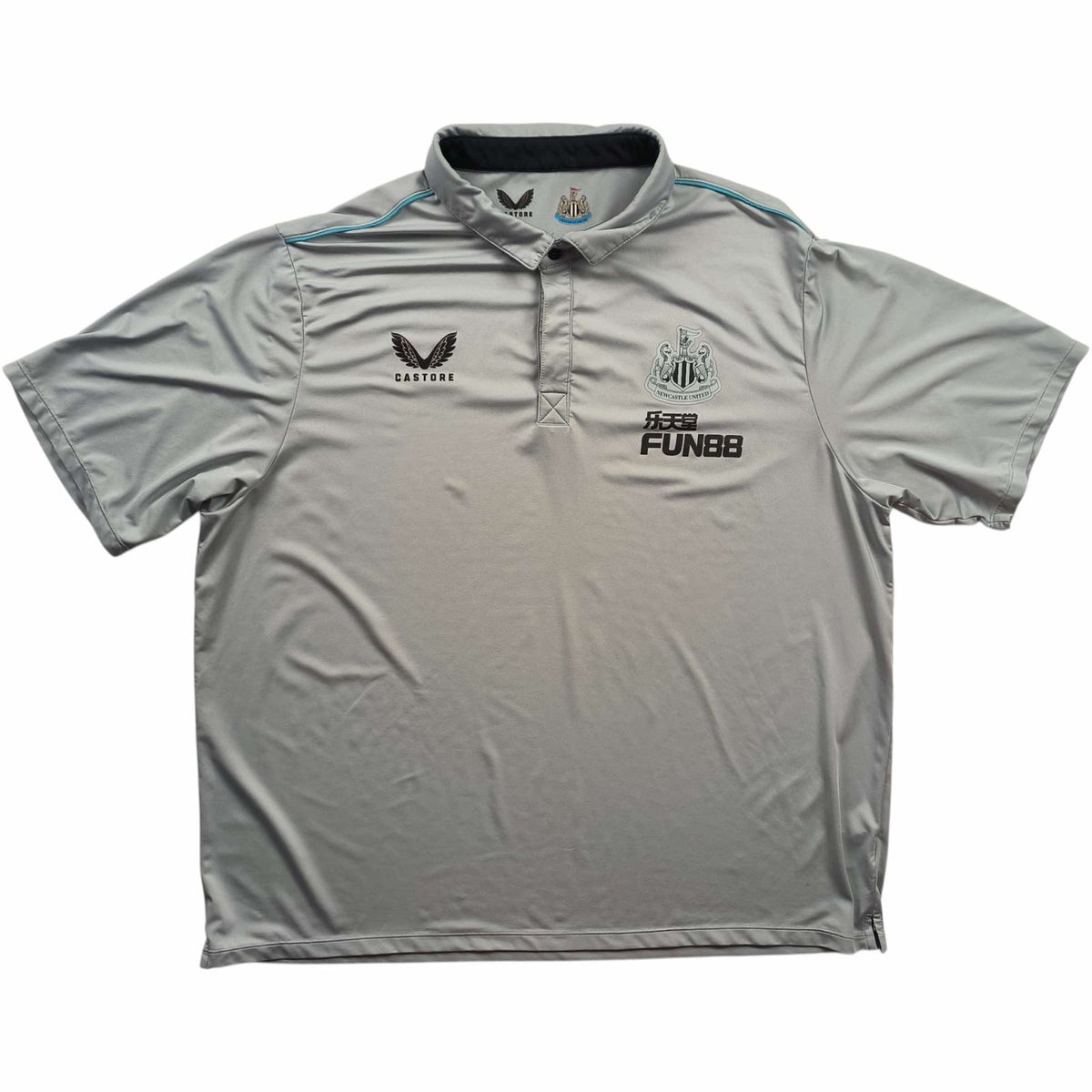 Newcastle united 2022-23 Castore training football shirt size 3XL
