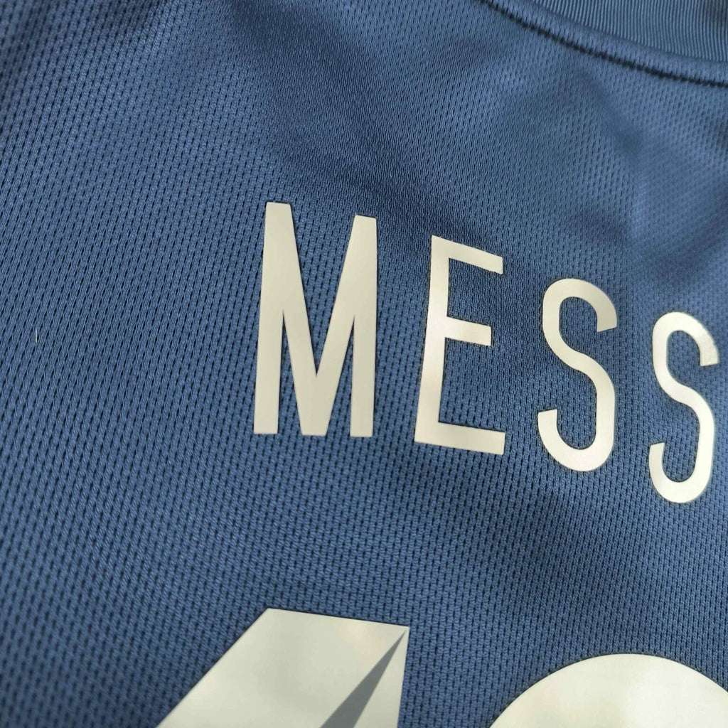Argentina 2015-17 away Lionel Messi football shirt size L