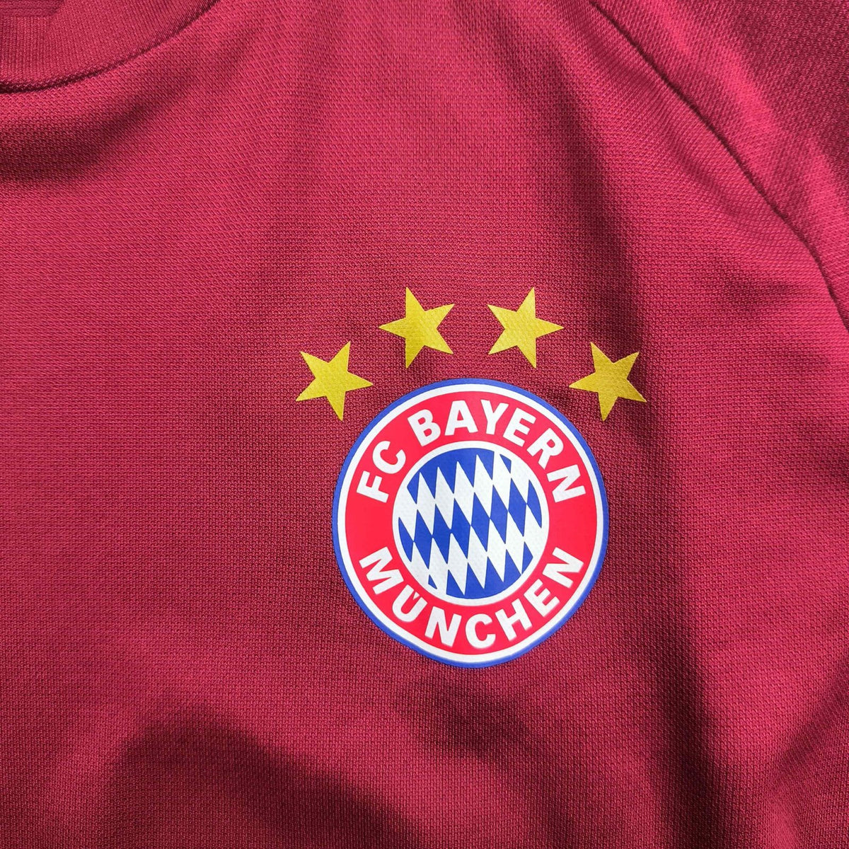 Bayern München 2016-17 Adidas training foci mez S-es