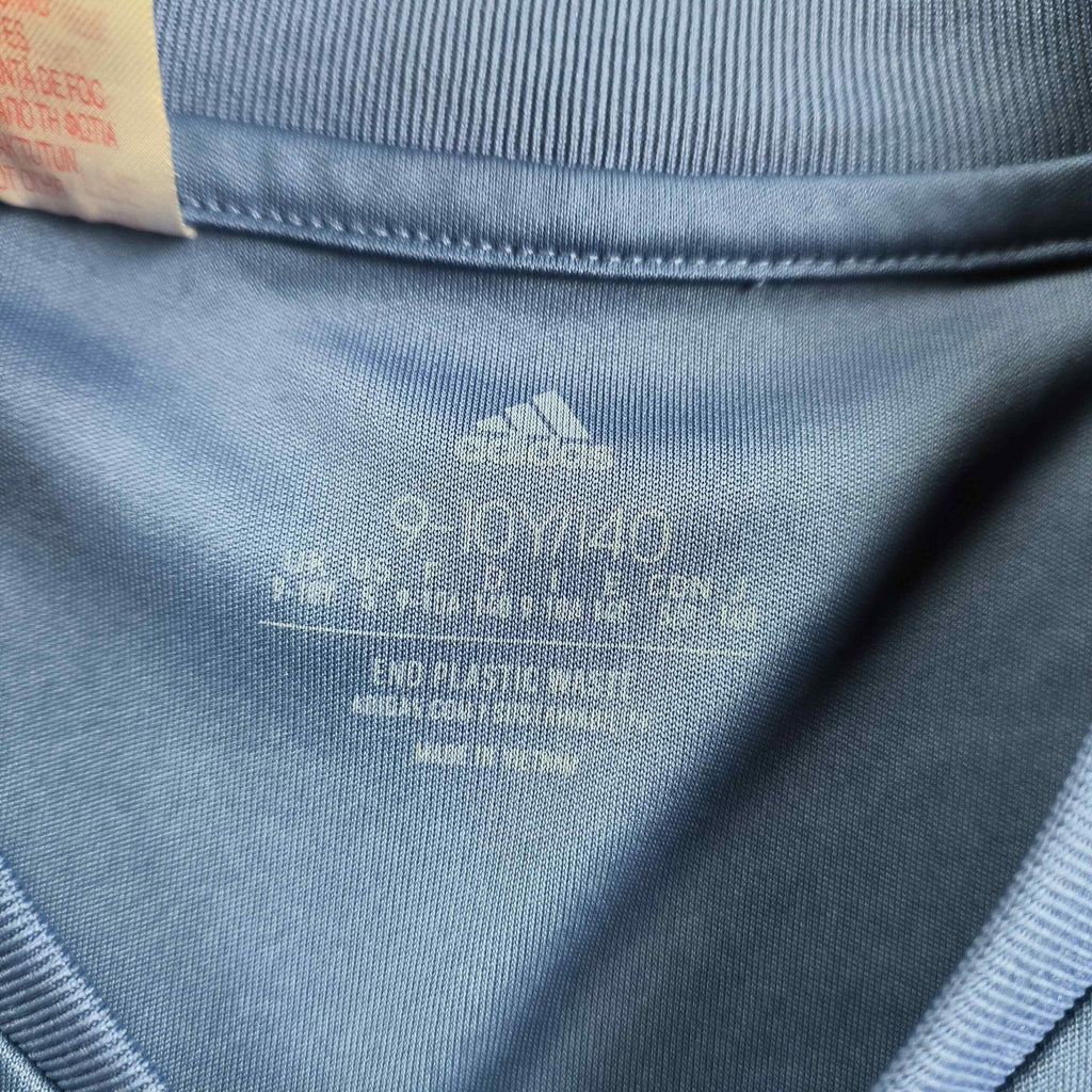 Manchester United 2022-23 Adidas training football shirt size 140