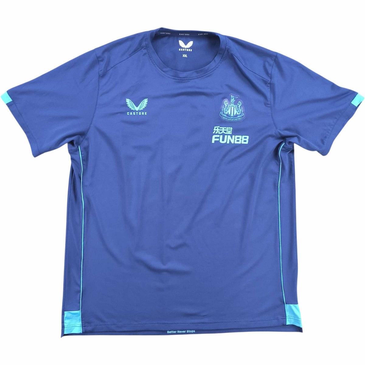 Newcastle United 2022-23 Castore training football shirt size XXL