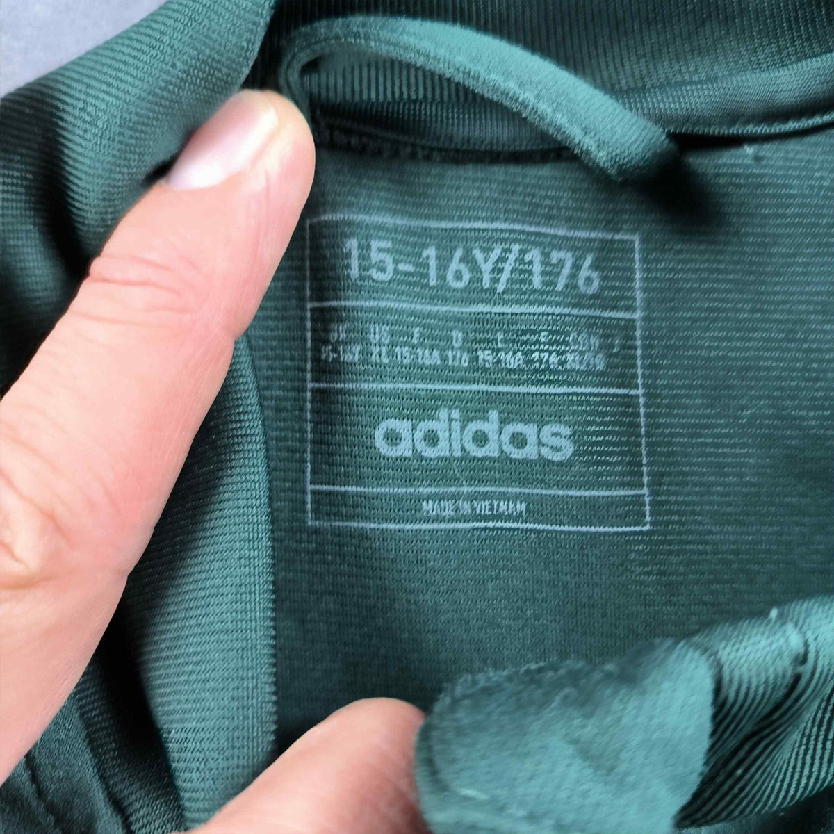 Celtic 2023-24 Adidas training felső gyerek XL-es
