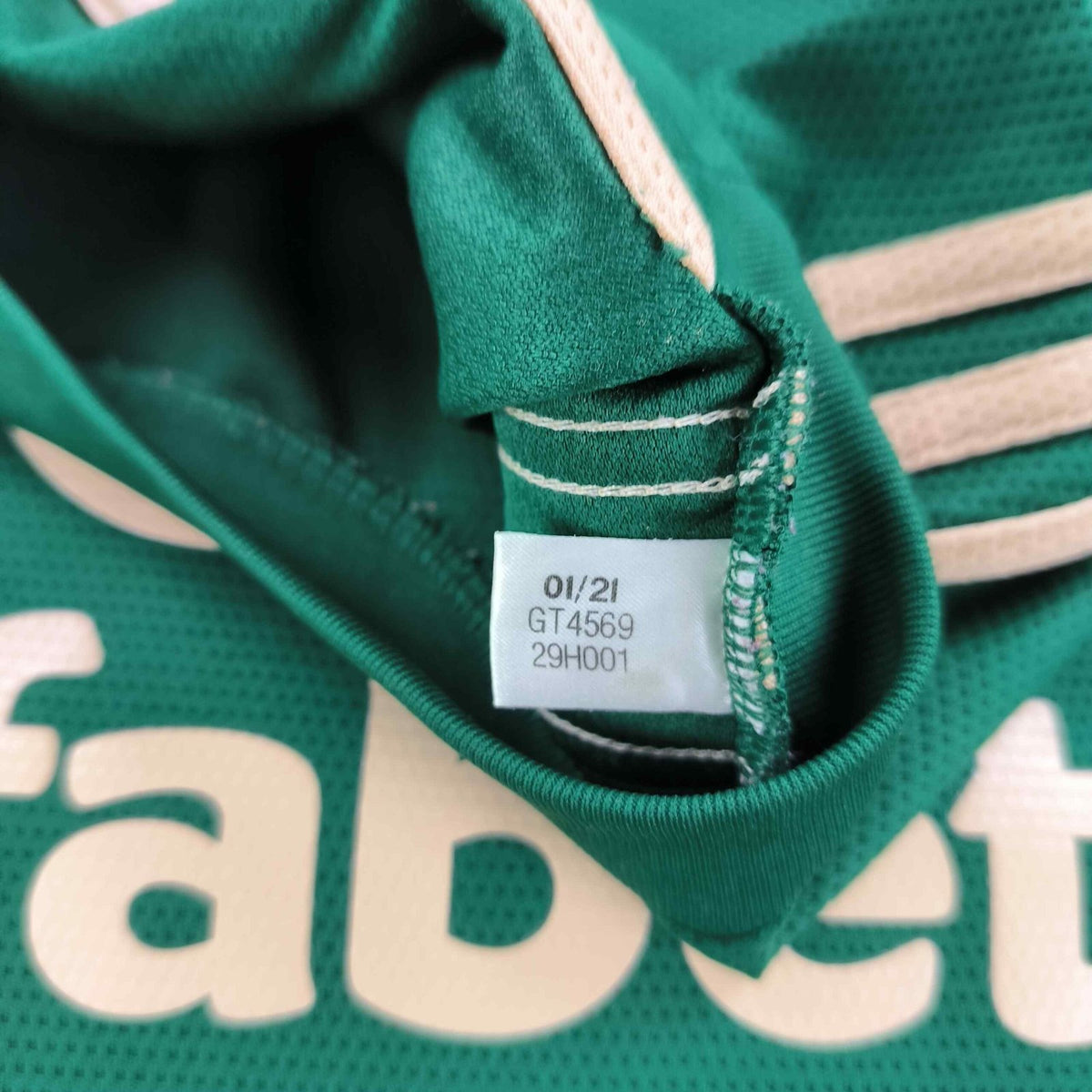 Celtic 2021-22 Adidas vendég foci mez L-es