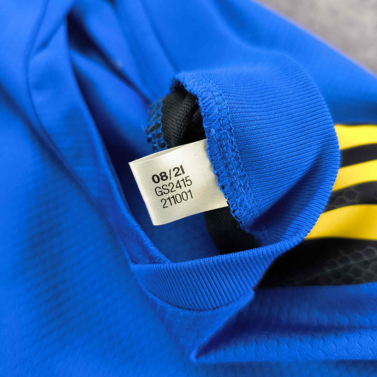 Manchester United 2021-22 Adidas training foci mez XS-es