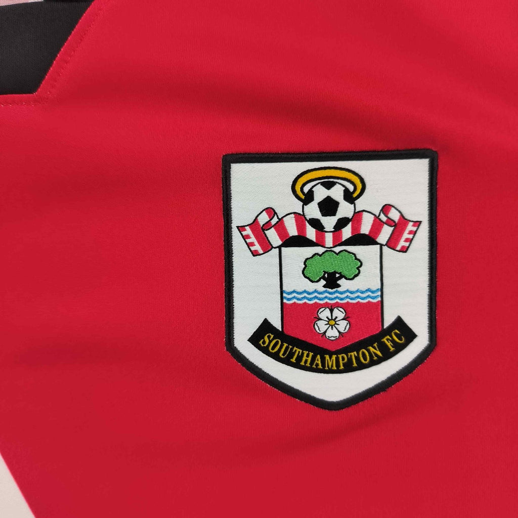 Southampton 2020-21 Under Armour home football shirt size L