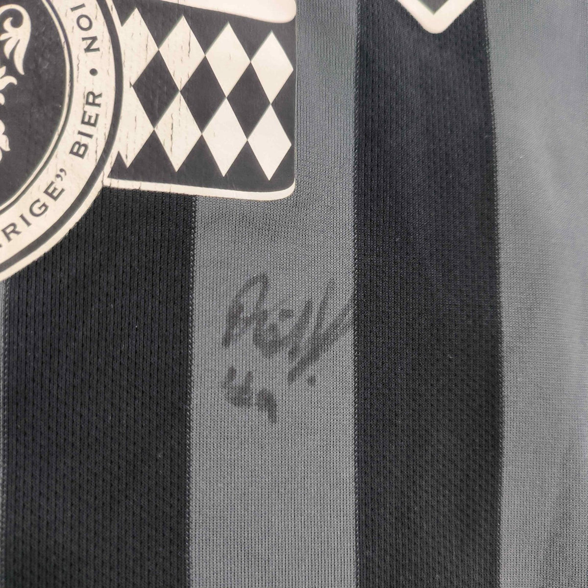 Sturm Graz 2021-22 Nike hazai *Aláírt* foci mez S-es