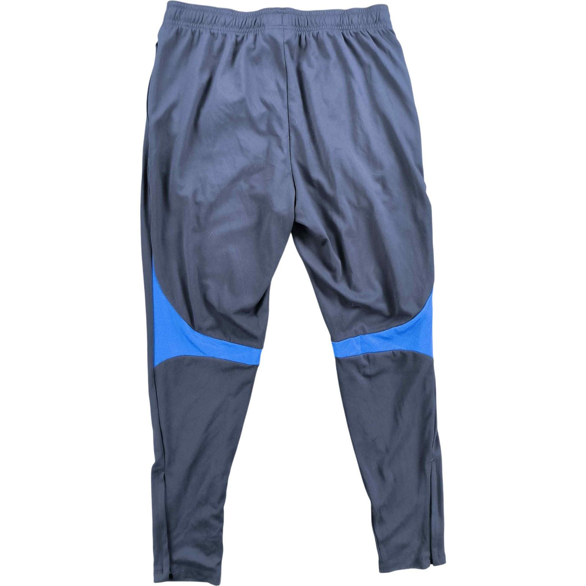 Cannes 2022-23 Nike shorts size M