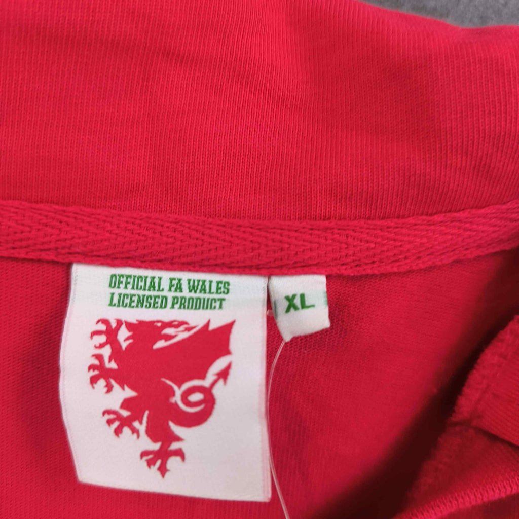 Wales 1976 home retro *NEW* football shirt size XL