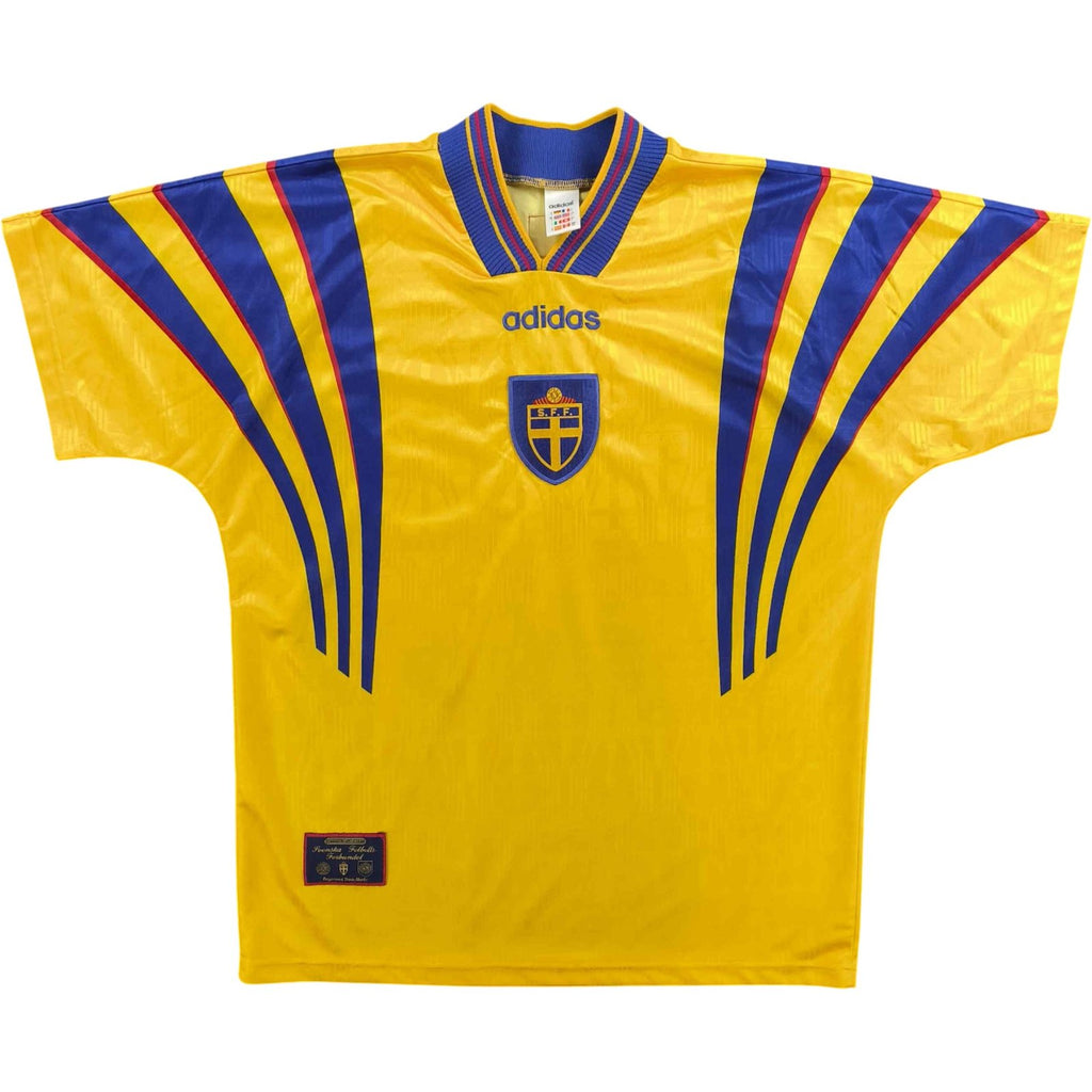 Sweden 1996-98 Adidas home football shirt size L
