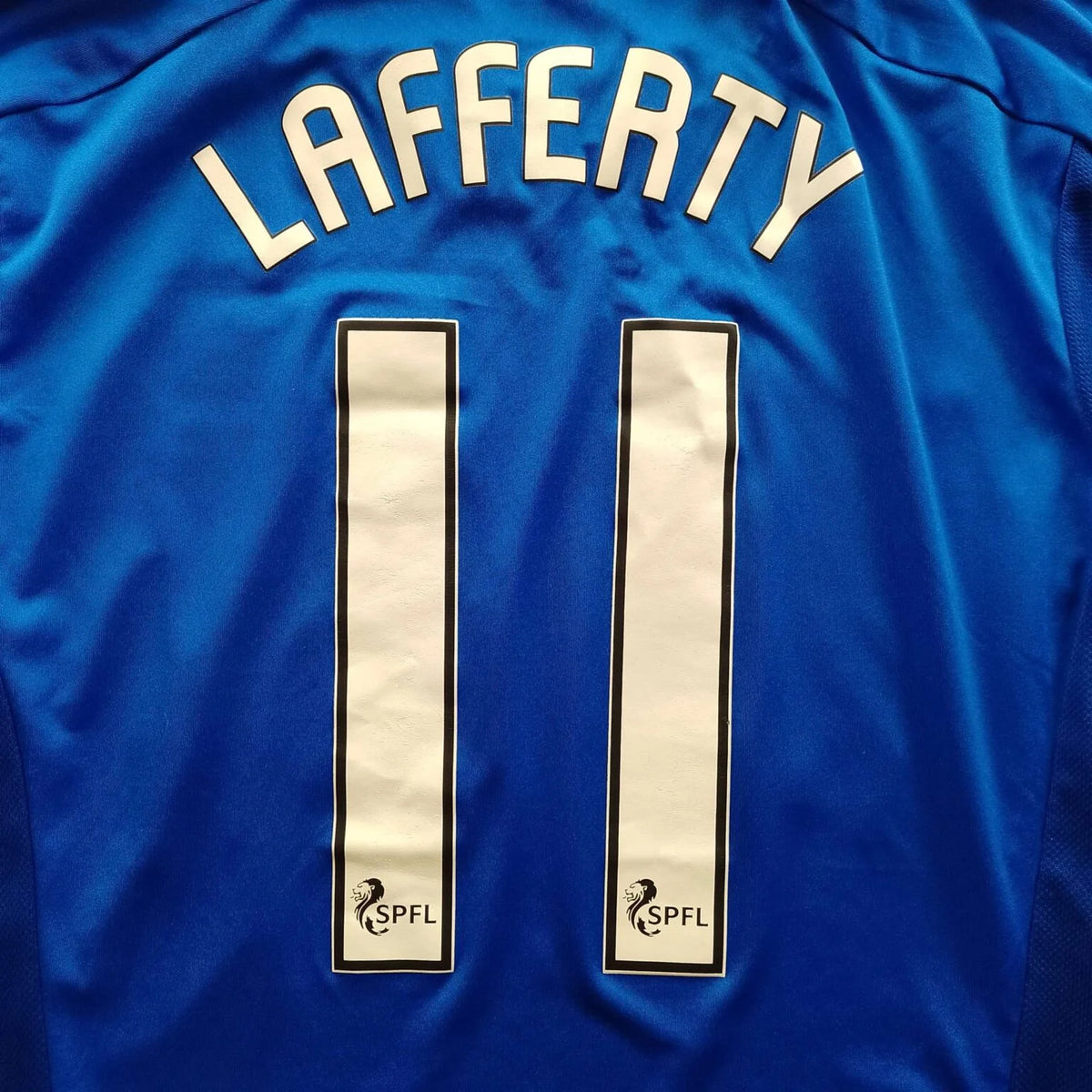 Rangers 2018-19 Hummel home Kyle Lafferty football shirt size S