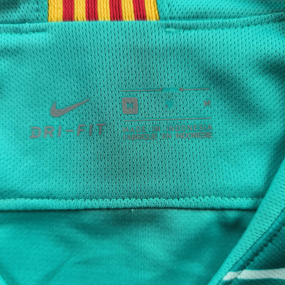 Barcelona 2019-20 Nike goalkeeper football shirt size M