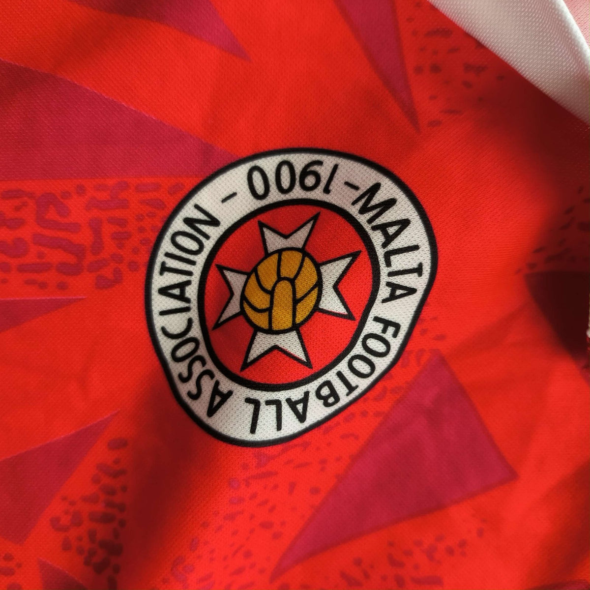 Malta 1997-98 Lotto home football shirt size L