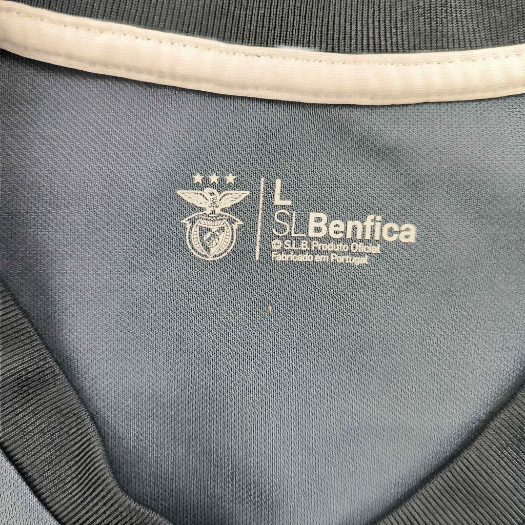 Benfica 2017-18 vendég #6 foci mez L-es