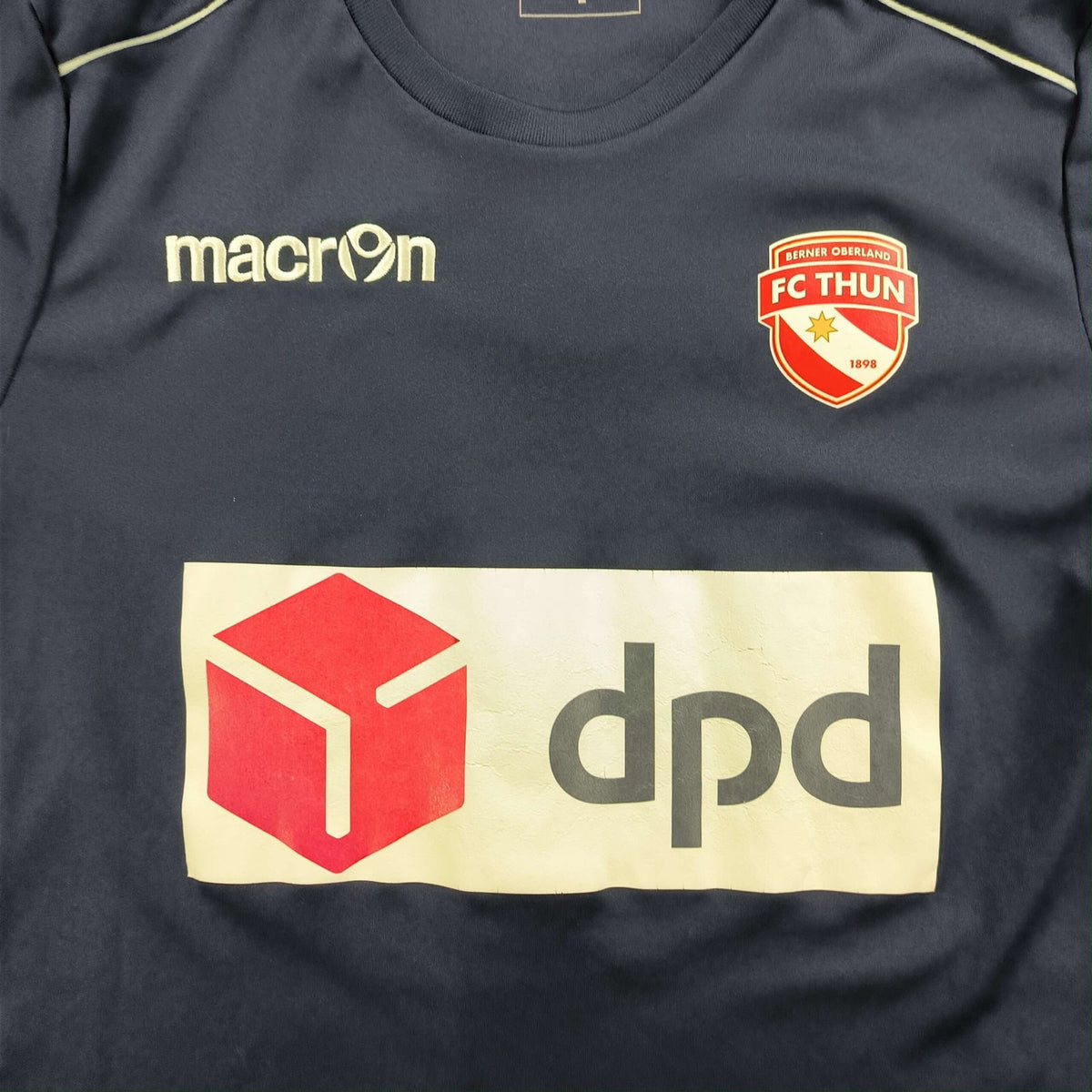 FC Thun Macron training football shirt size L