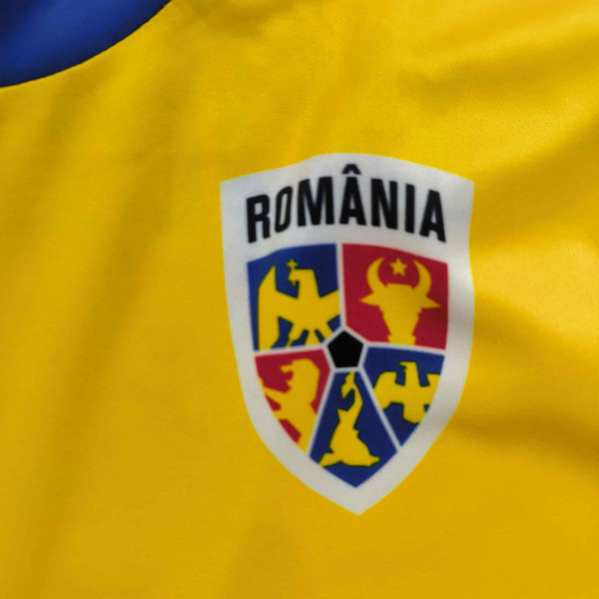 Romania 2024-25 Joma home fan football shirt size S
