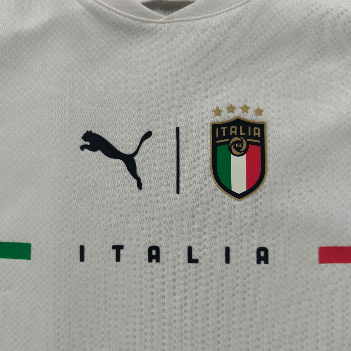 Olaszország 2021-22 Puma vendég foci mez S-es