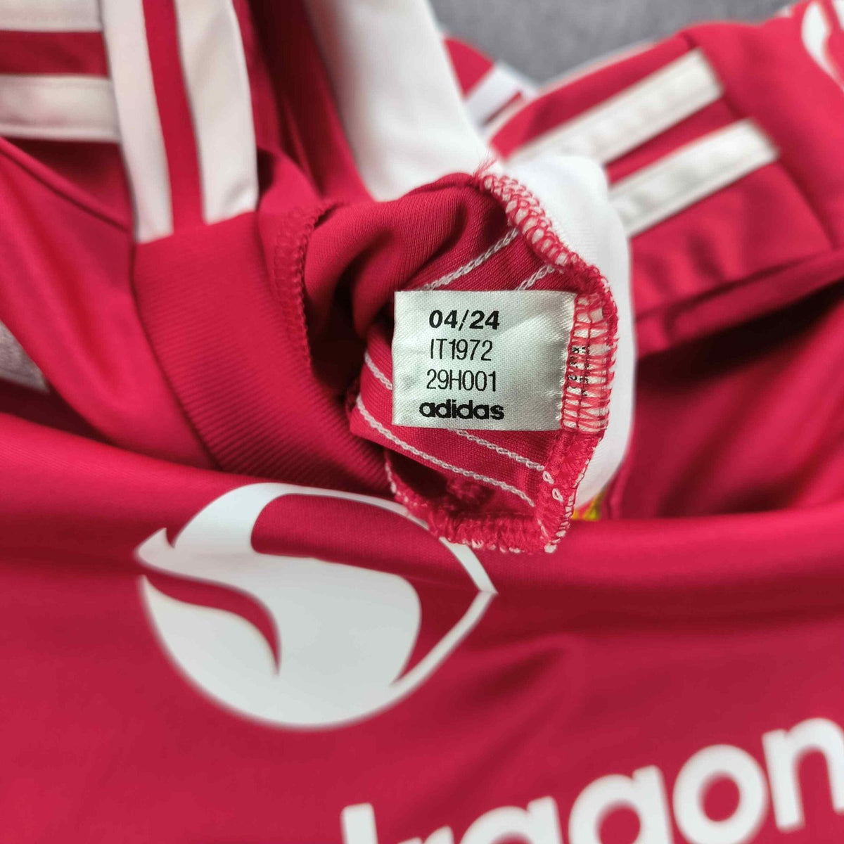Manchester United 2024-25 Adidas hazai „Anayah #8” foci mez gyerek 128-as