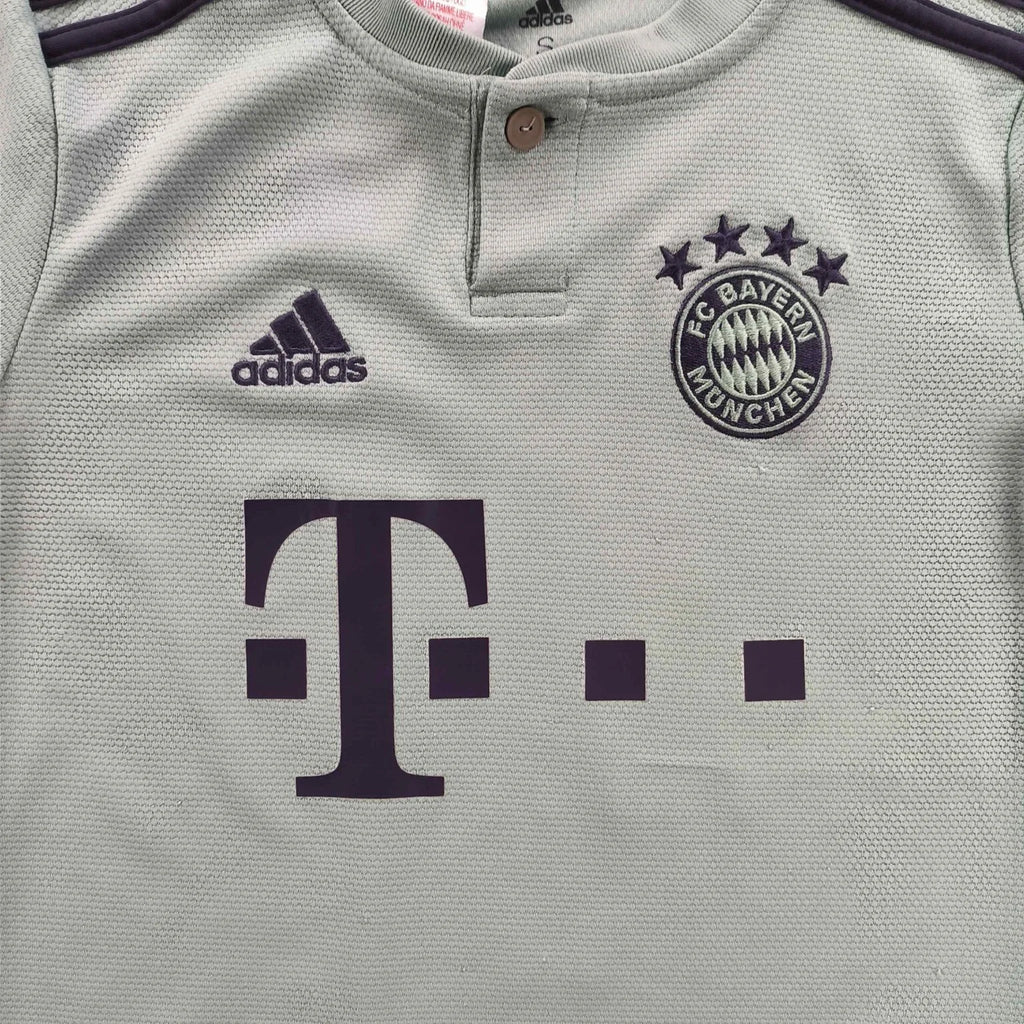 Bayern München 2018-19 Adidas away David Alaba football shirt size 140