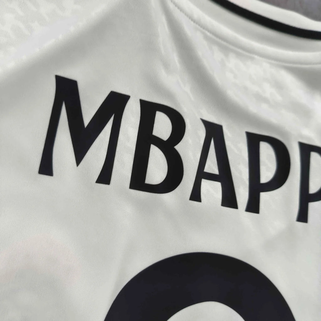 Real Madrid 2024-25 Adidas home Kylian Mbappé *NEW* football shirt size M