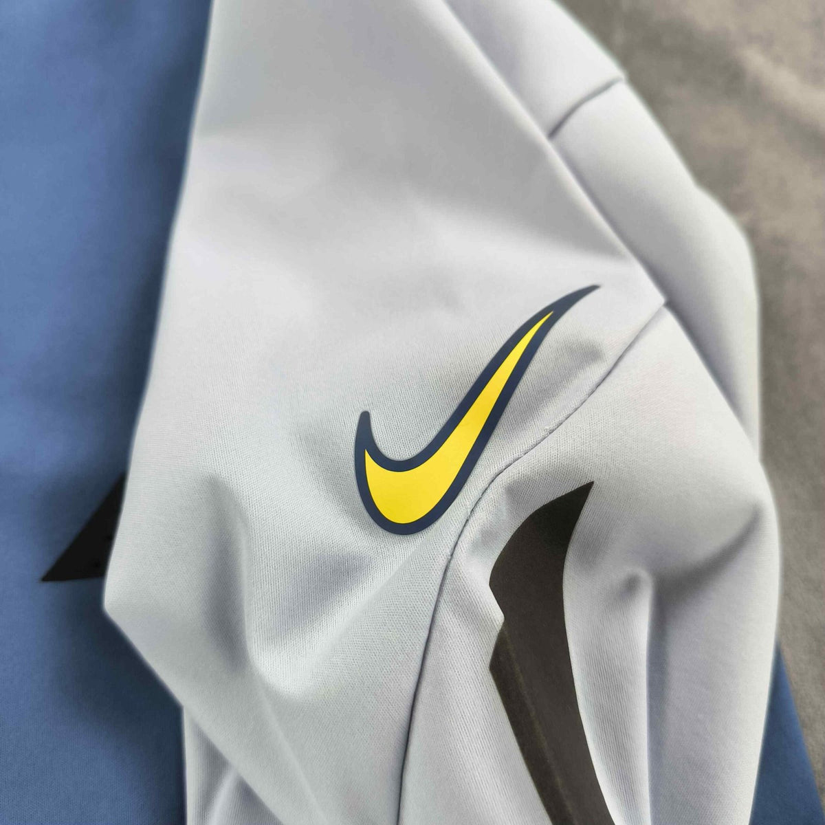 Tottenham 2020-21 Nike Hypershield training felső M-es