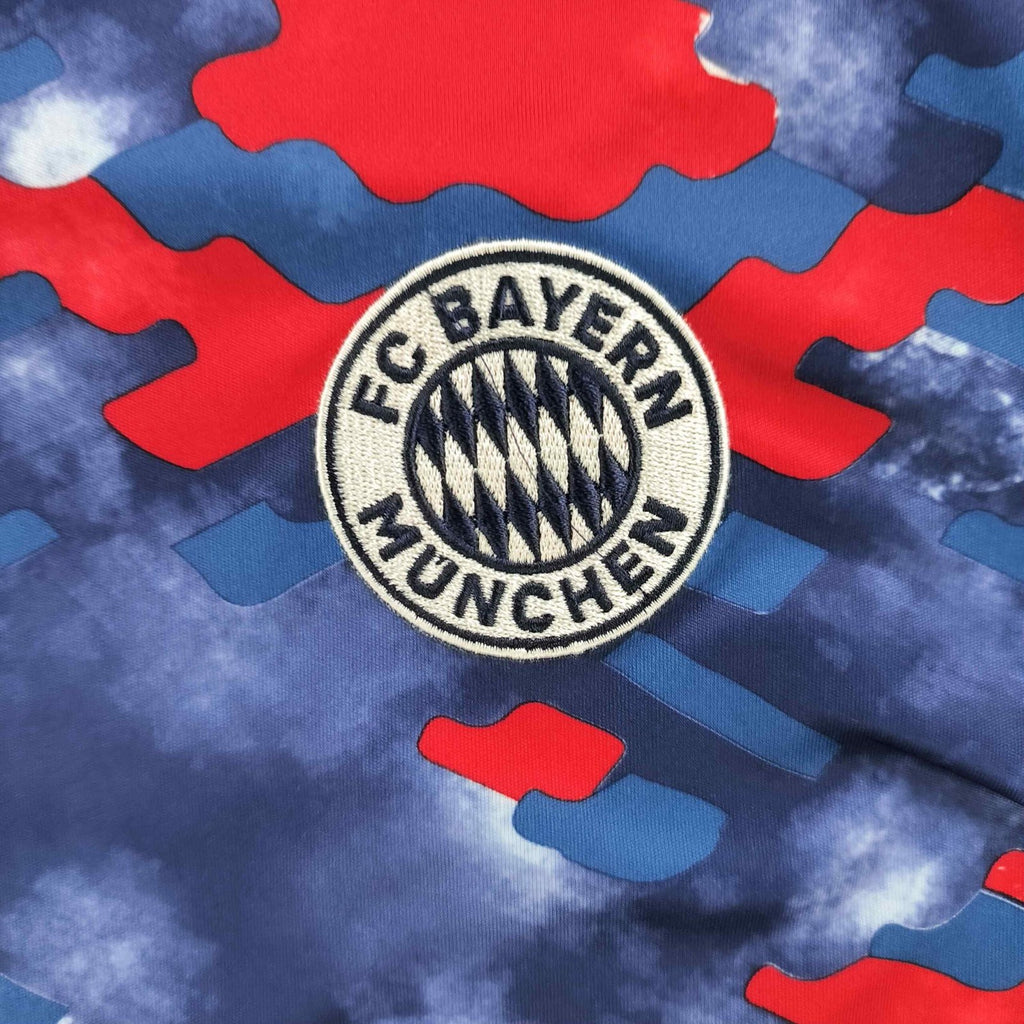 Bayern München 2021-22 Adidas training football shirt size M