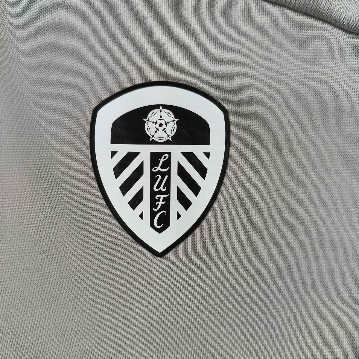 Leeds United 2020-21 Adidas training felső L-es