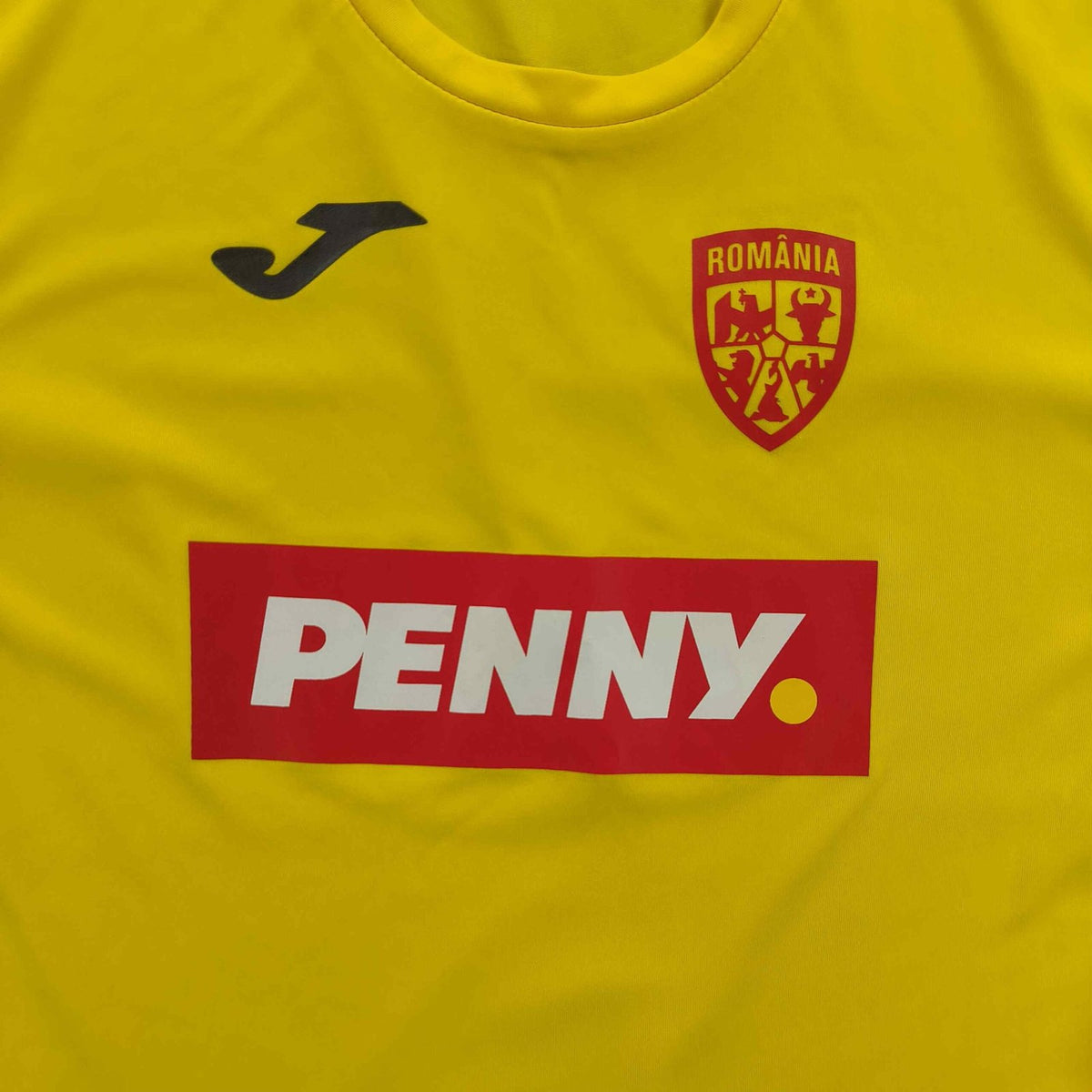 Romania Joma home fan football shirt size XL