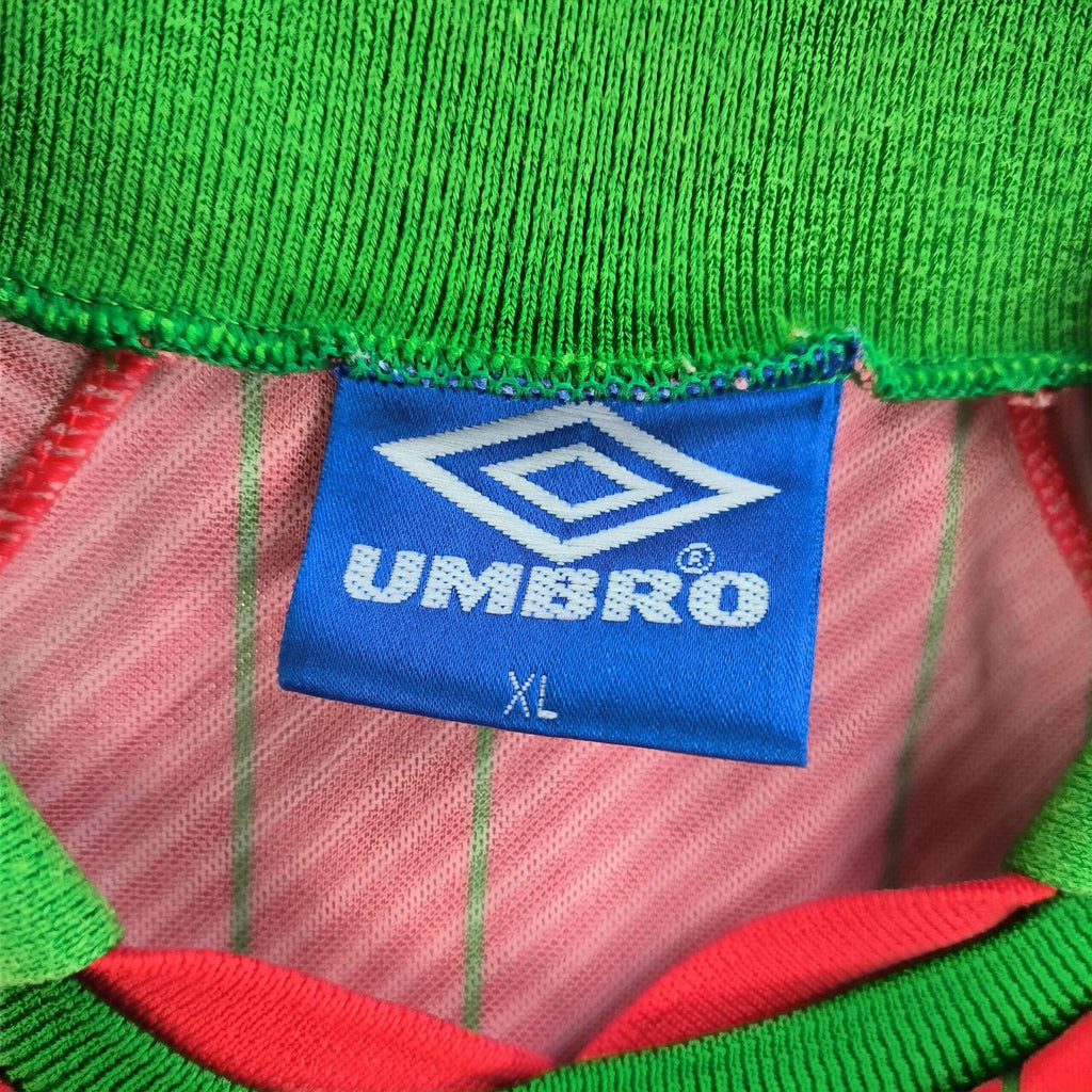 Wales 1994-96 Umbro home #9 football shirt size XL