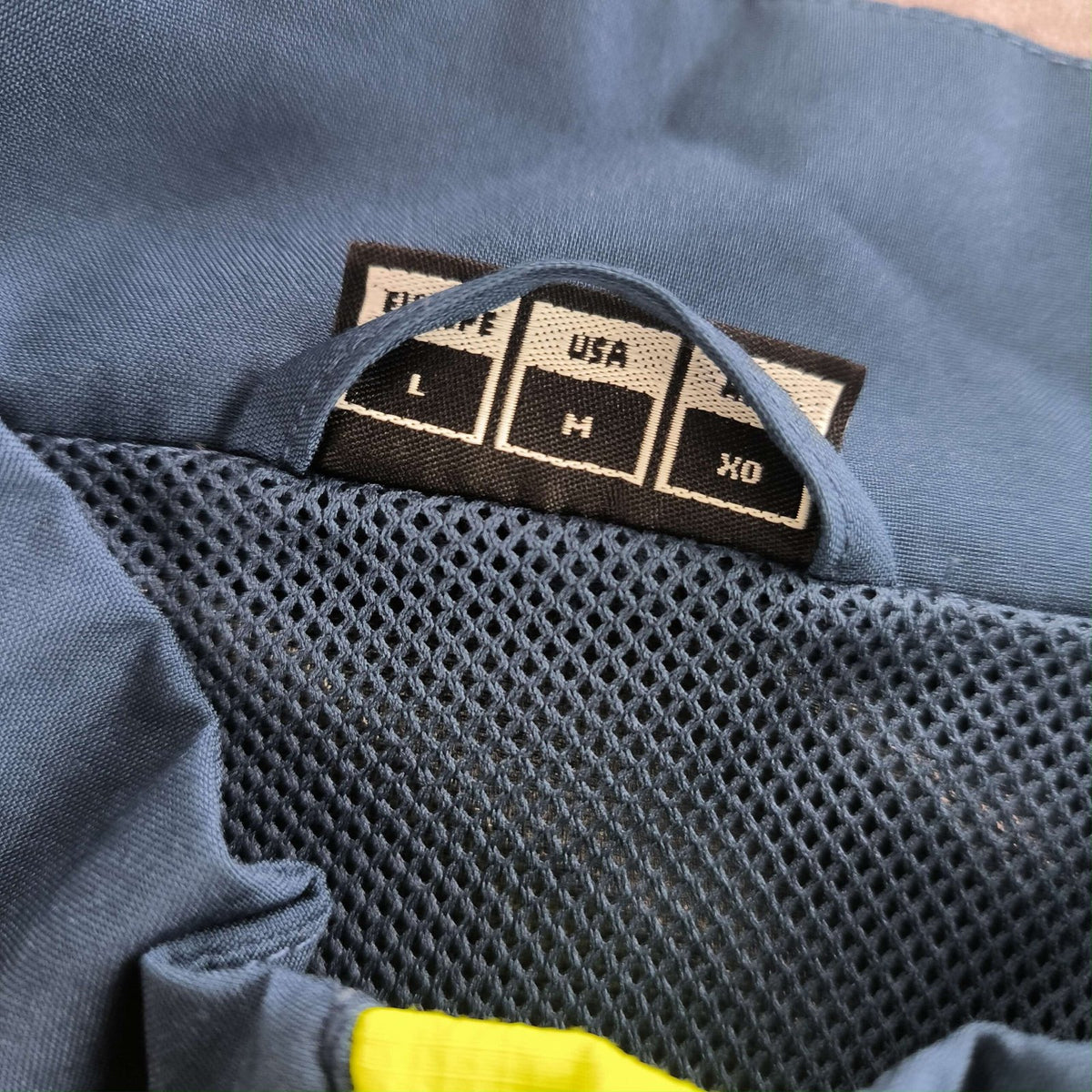 Everton 2023-24 Hummel top size L