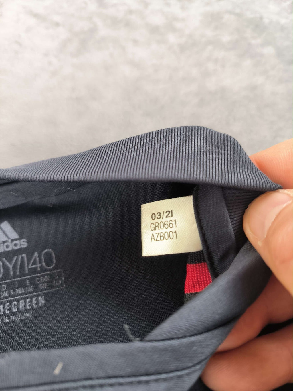 Bayern München 2021-22 Adidas training football shirt size 140