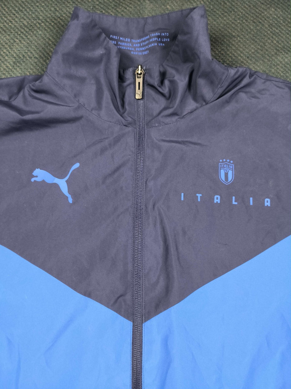 Italy 2021-22 Puma top size M