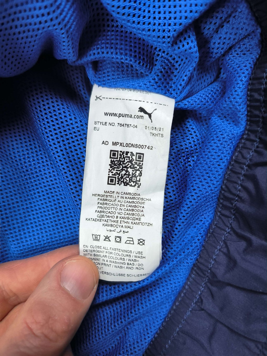 Italy 2021-22 Puma top size M