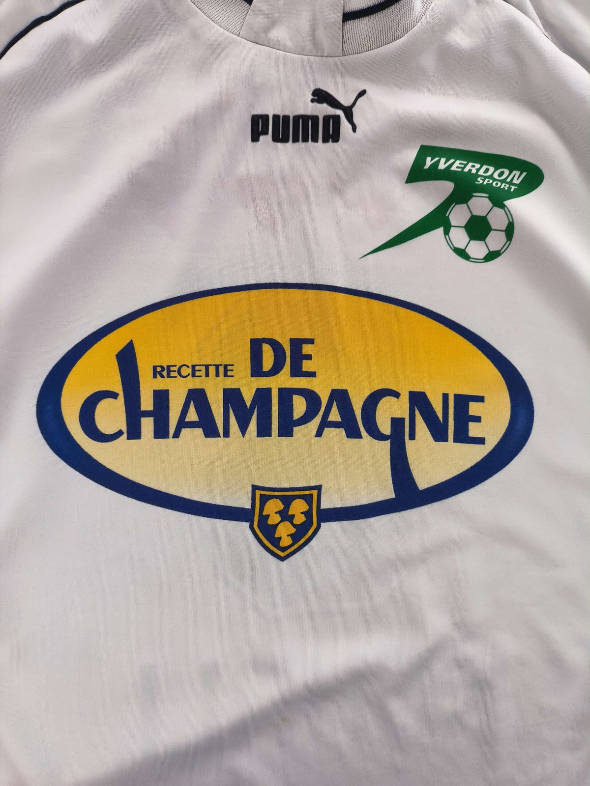 Yverdon Sport 2000-01 Puma home Raphael Kehrli football shirt size XL