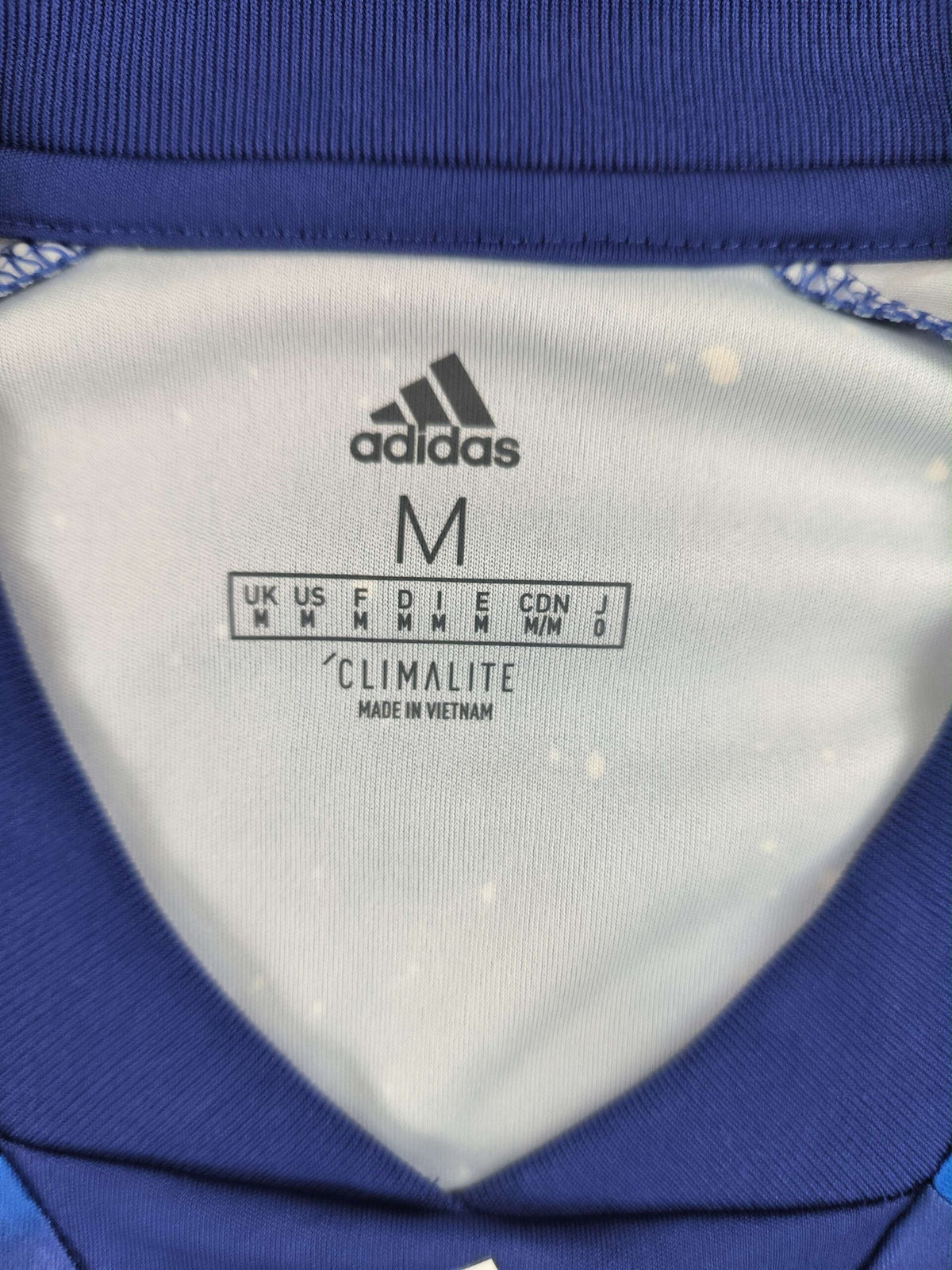 Real Madrid 2018-19 Adidas EA Sports Special foci mez M-es