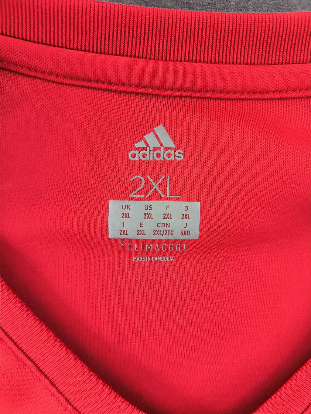 Bayern München 2017-18 Adidas training football shirt size XXL