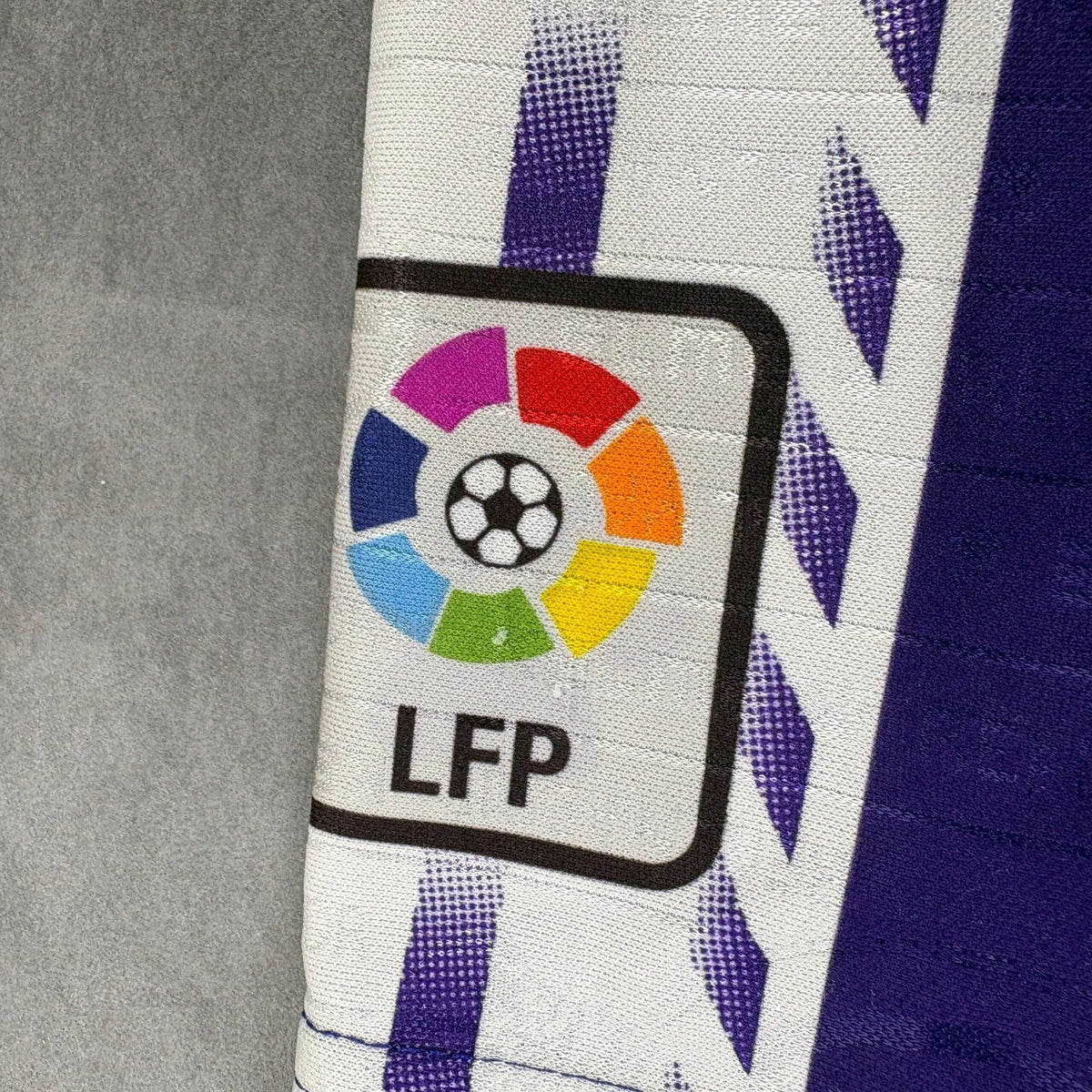 Real Madrid 1996-97 Kelme away football shirt size L