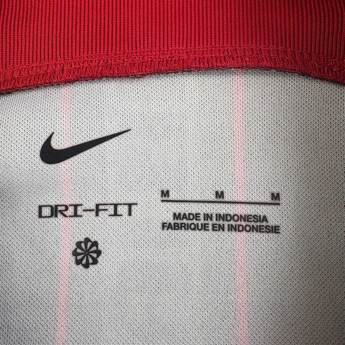 Liverpool x LeBron 2023 Nike foci mez M-es