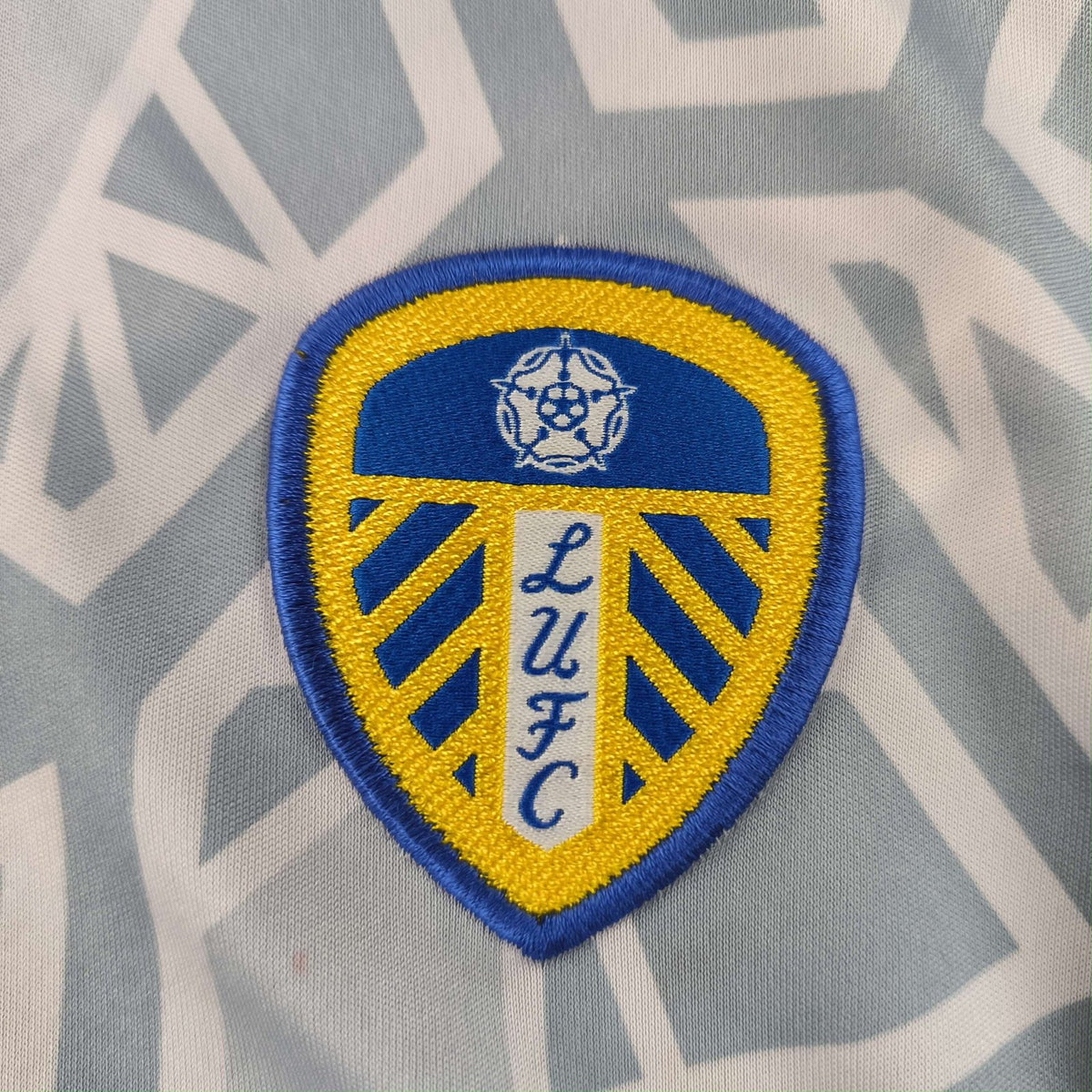 Leeds United 2022-23 Adidas goalkeeper football shirt size 128